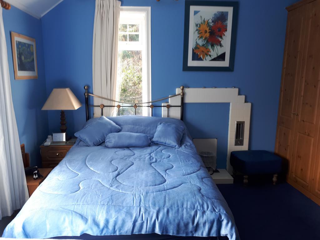 The Dell Dublin Bed & Breakfast Dun Laoghaire Exterior photo